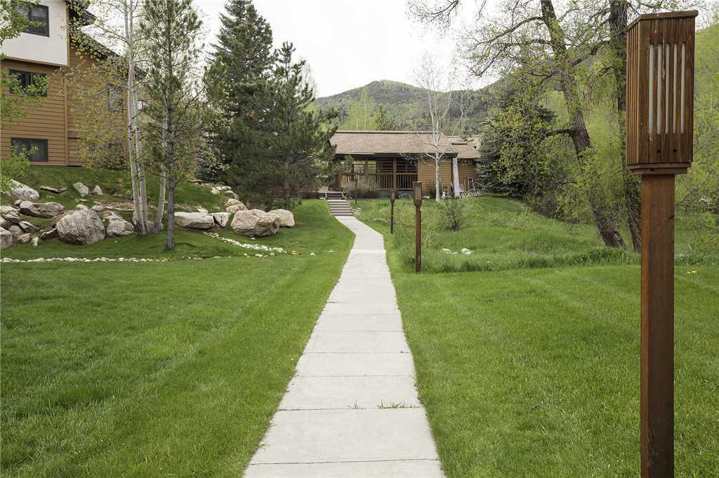 The Pines Condominiums Steamboat Springs Exterior photo